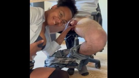 Priscahotmilf – Blowjob at the office